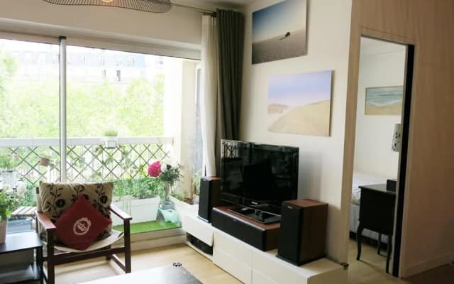 Apartment Family Lenoir CityCosy - photo 2