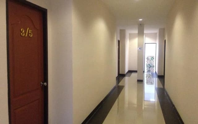 Na Suttisan Resort - photo 5