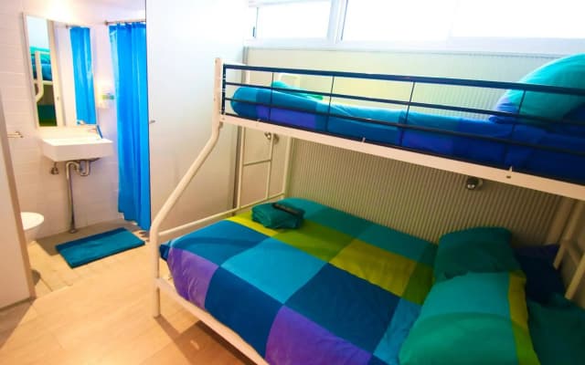Original Backpackers - photo 2