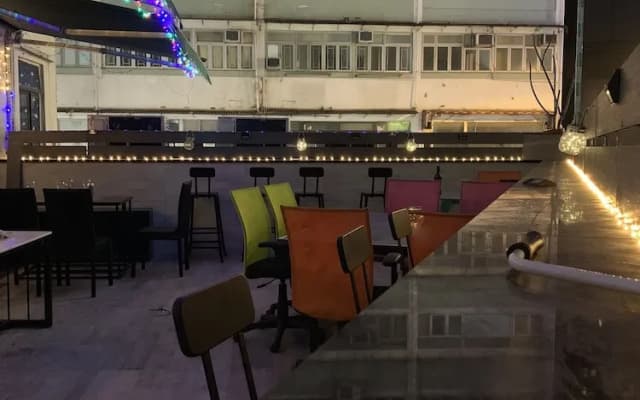 Sleep Cubee Hostel - photo 4