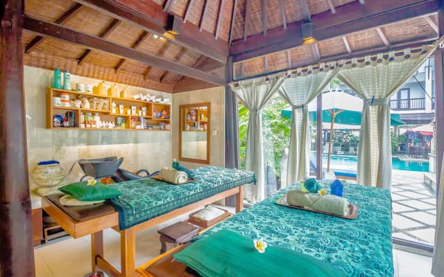 The Lokha Legian Resort & Spa - photo 5