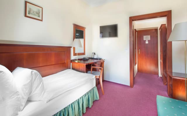 Hotel Lunik - photo 3