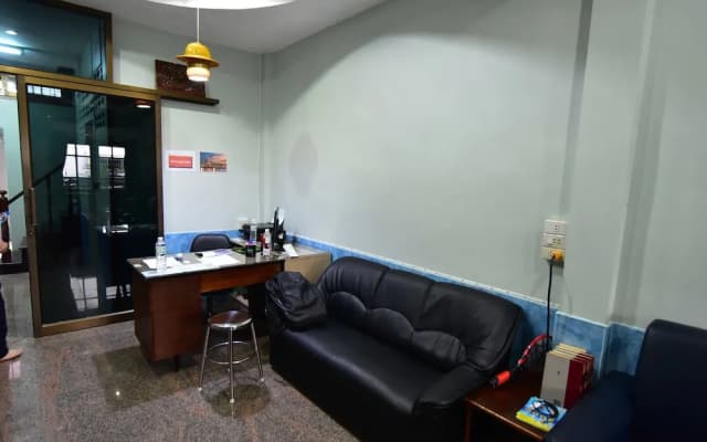 5 Minute Hostel - photo 2