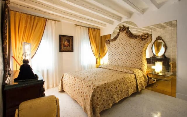 Casa Fortuny Luxury Apartment - photo 3