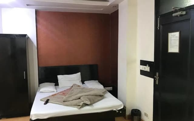 Hotel Dwarkadhish Intercontinental - photo 5