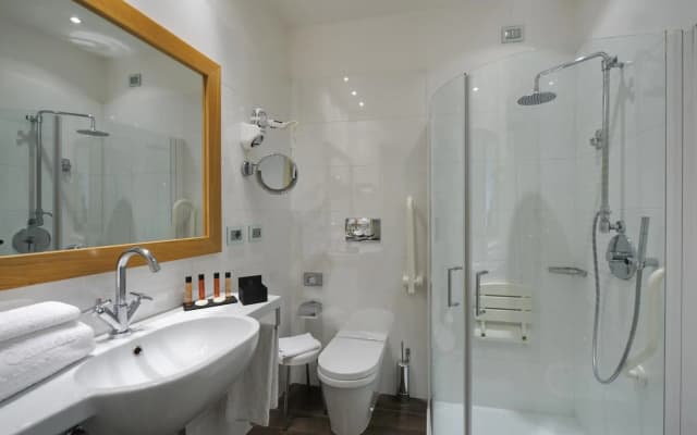 Canada Hotel - photo 5