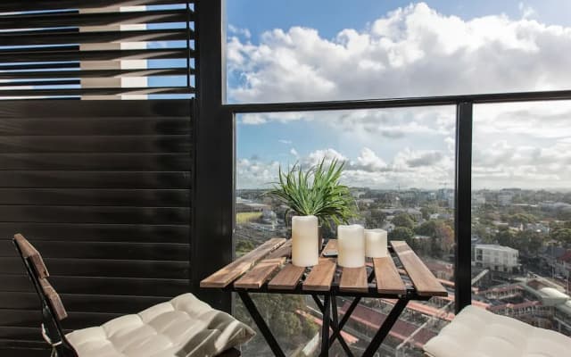 Redfern One Bedroom Apartment with Views - photo 5