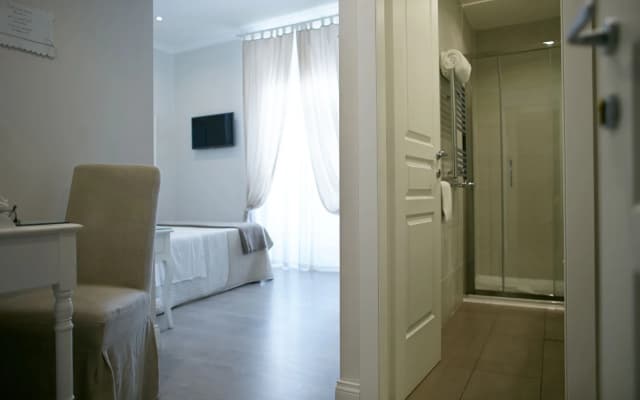 Charme & Chic Prestige - photo 2