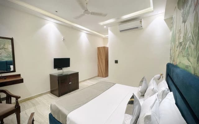 The Orion Express - Kailash Colony - photo 2