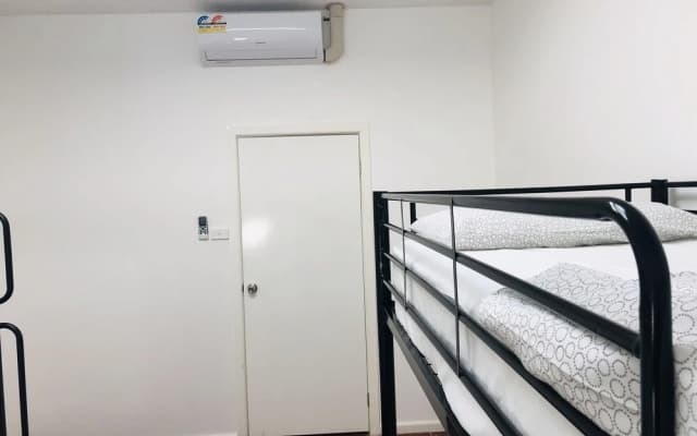 St Kilda Accommodation - Hostel - photo 5