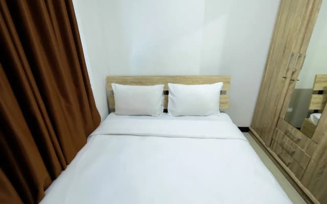 1BR Sky Terrace Lagoon Condo Apartment near Daan Mogot Mall - photo 4