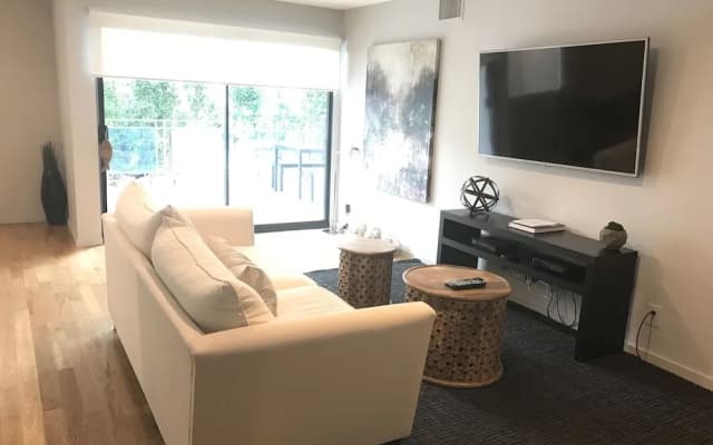 888 Hilgard - photo 2