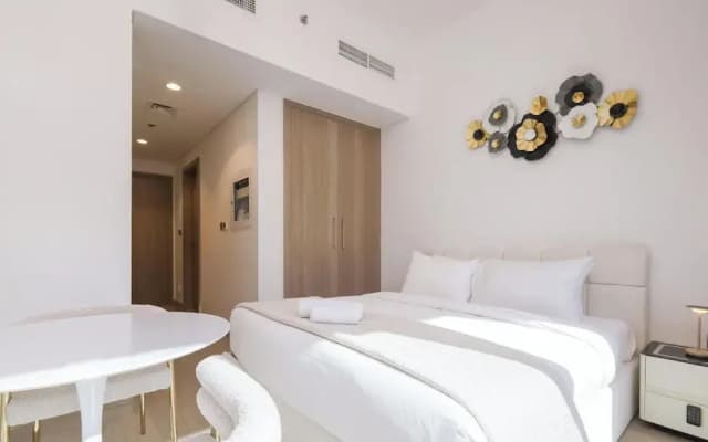 Stylish Riviera Studio Near Downtown - photo 2