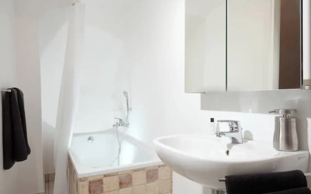 Manray Charming and Modern Ground Floor Loft - photo 4