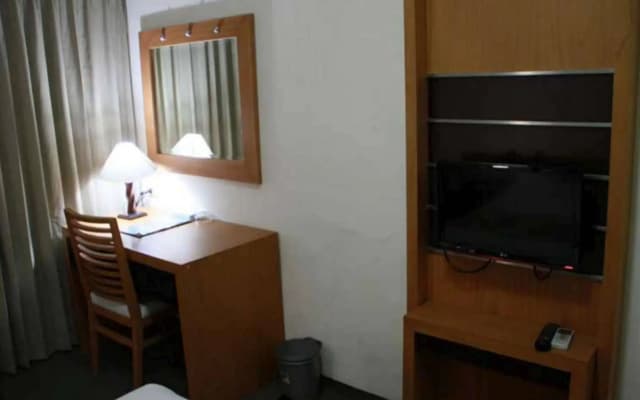 Mega Matra Hotel - photo 4