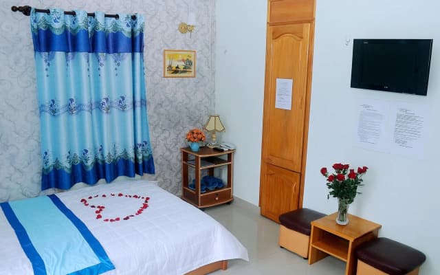 Queen Hotel 2 - photo 4
