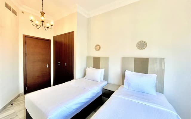Spacious Marbella 2BR With Scenic Views - photo 5