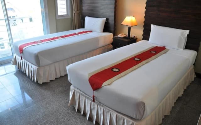 Karon Bay Inn - photo 3