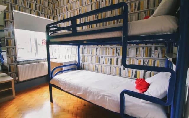 London Backpackers Youth Hostel - photo 3