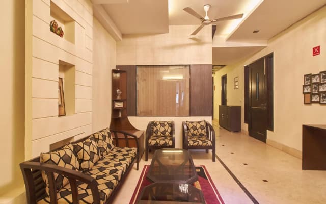 OYO 3594 Kamla Nagar - photo 2
