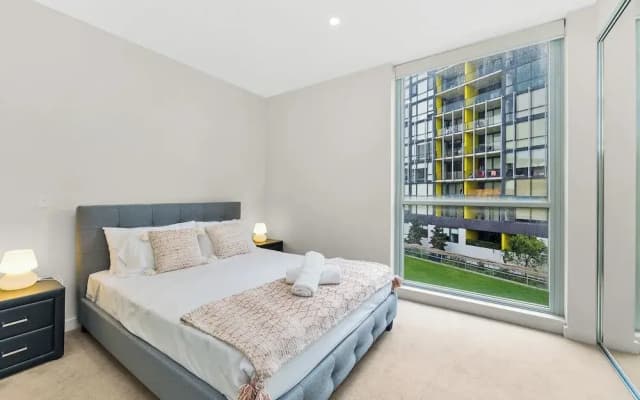 Kozyguru | Mascot | 2 Bed Apt + Free Parking - photo 3