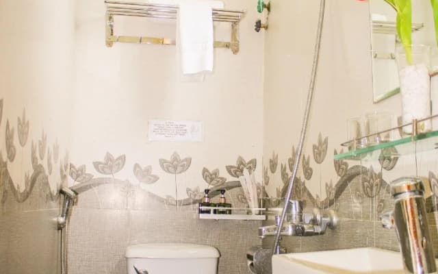 Travellers Nest Hostel - photo 5