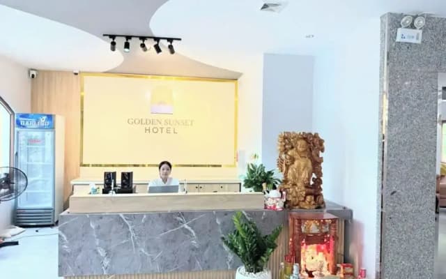 Golden Sunset Hotel - photo 2
