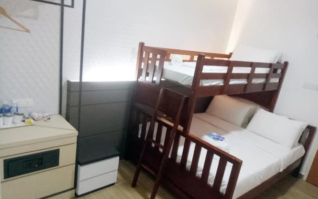 HYD Hotel Wangsa Maju - photo 3