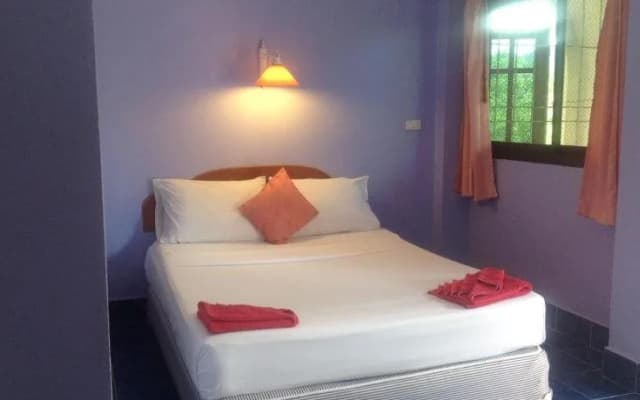 Coconut House Chaweng Hostel - photo 4