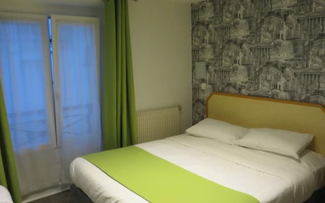Mary's Hotel République - photo 2