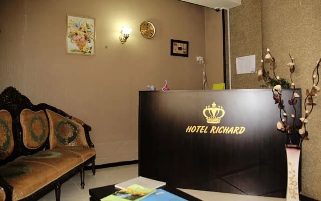 Richard - photo 2