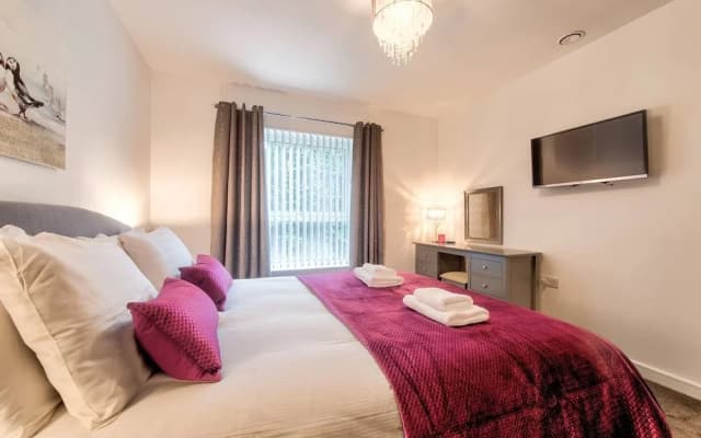 Stylish 2 Bed Apartment, With Easy Access To The City Centre - photo 4