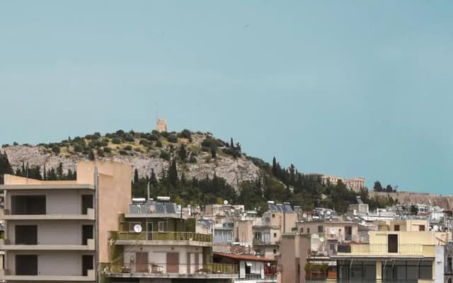 Koukaki Edge Penthouse•Acropolis & Filopappou view - photo 4