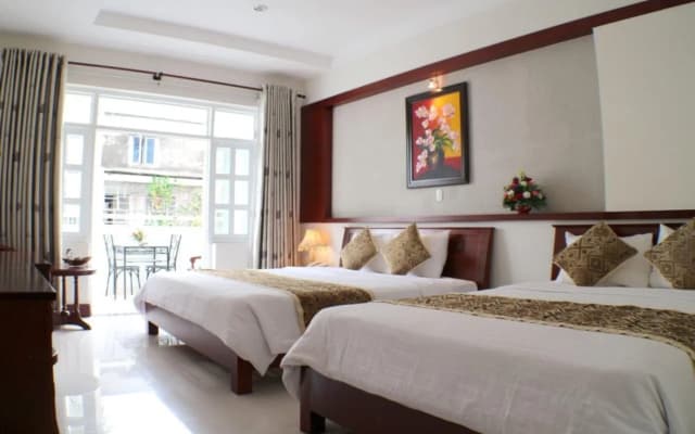City Hotel 18 Luu Van Lang - photo 3