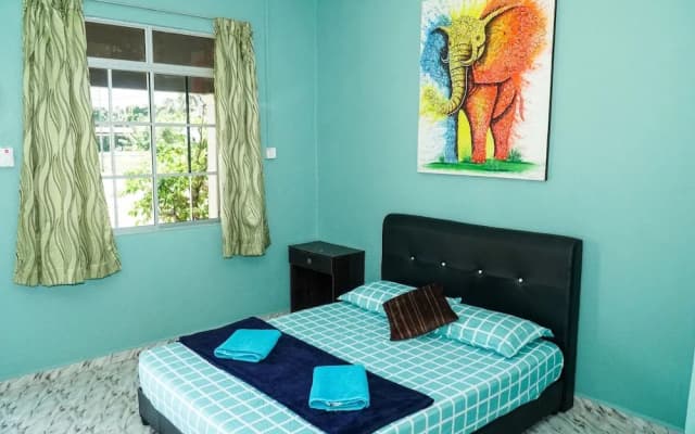 Indiana Cafe and Beds - photo 2