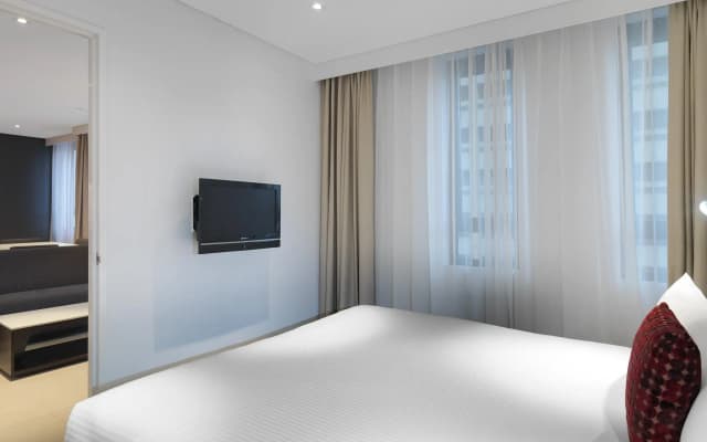 Meriton Suites Pitt Street, Sydney - photo 4