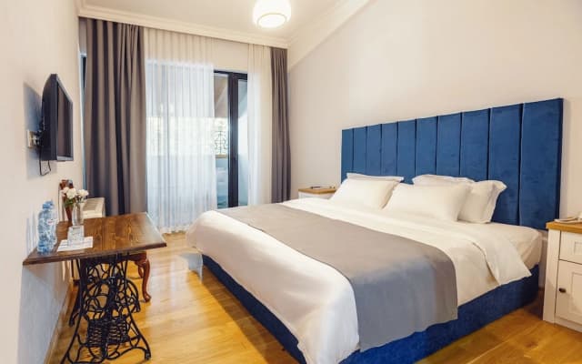 Octava Boutique Hotel - photo 4