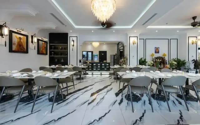 Phong Lan Unique Hotel - photo 3