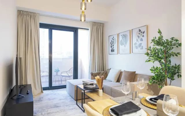 Classic 1BR In Azizi Riviera Meydan - photo 3