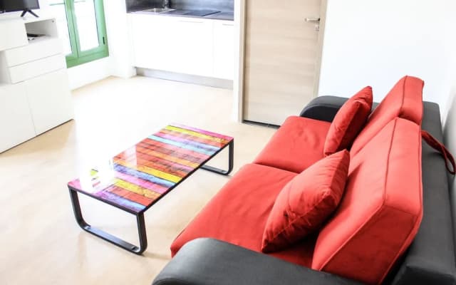 Red One - photo 2
