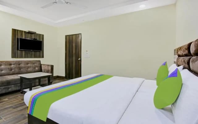 Hotel Singh Continental - photo 5