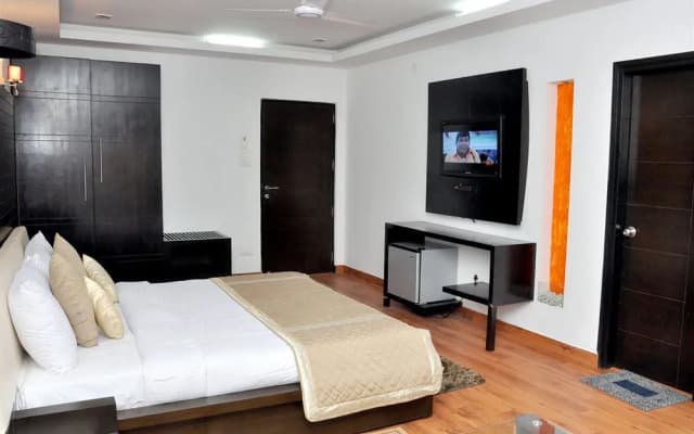 Dwarka Palace - photo 5