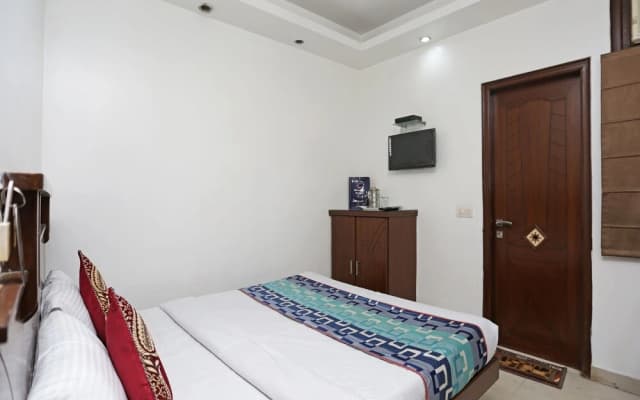 OYO 1660 Hotel Topaz - photo 4