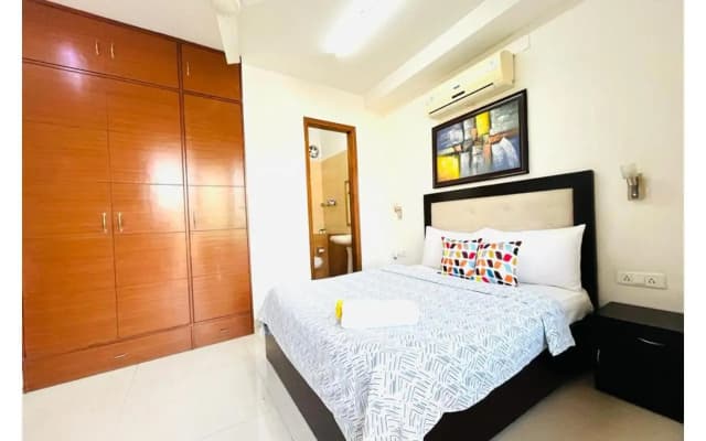 Bluo 1Bhk - Defence Colony Market, Lift, Balcony - photo 2