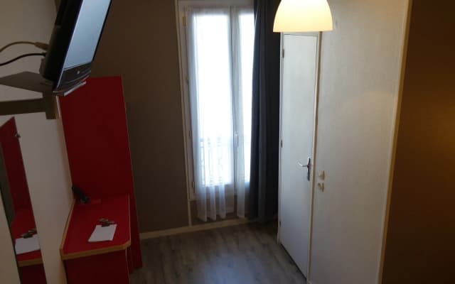 Acacia Hotel - photo 5