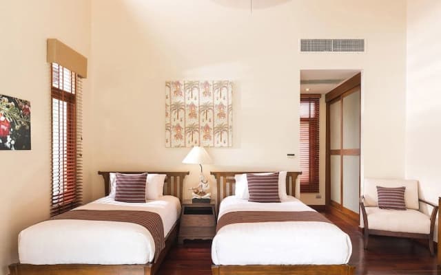 Tawantok Beach Villas - photo 2