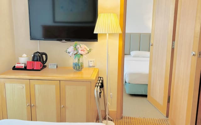 Ramada by Wyndham Hong Kong Grand View - photo 4