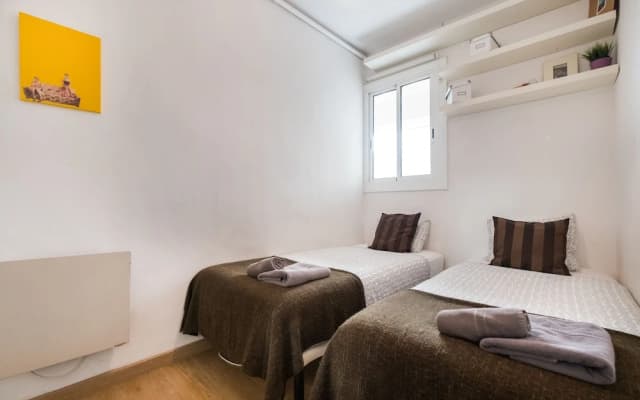 Avenida Apartments Vallhonrat - photo 3