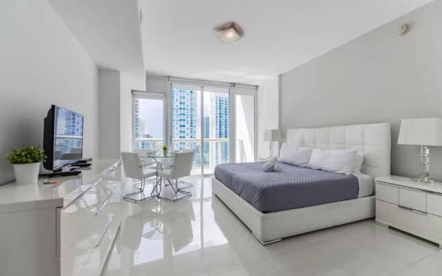 Icon Tower 3 - photo 3