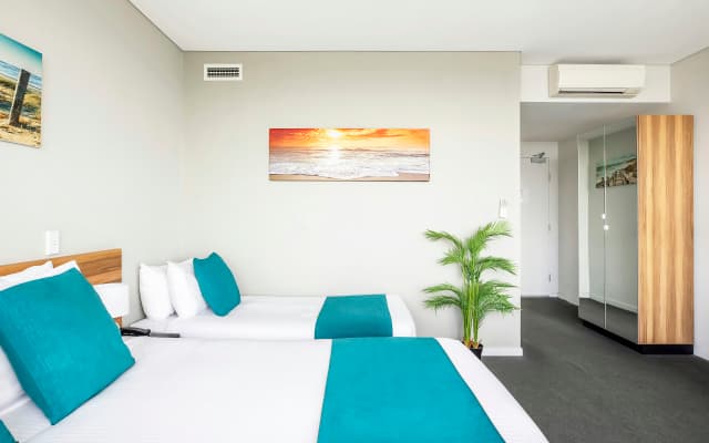 Metro Hotel Miranda - photo 5